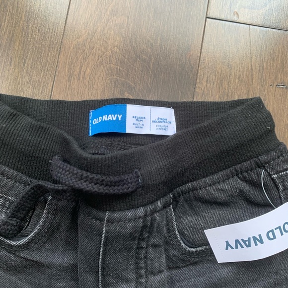 BNWT - 18-24 months fleece-lined black jeans - Picture 2 of 3